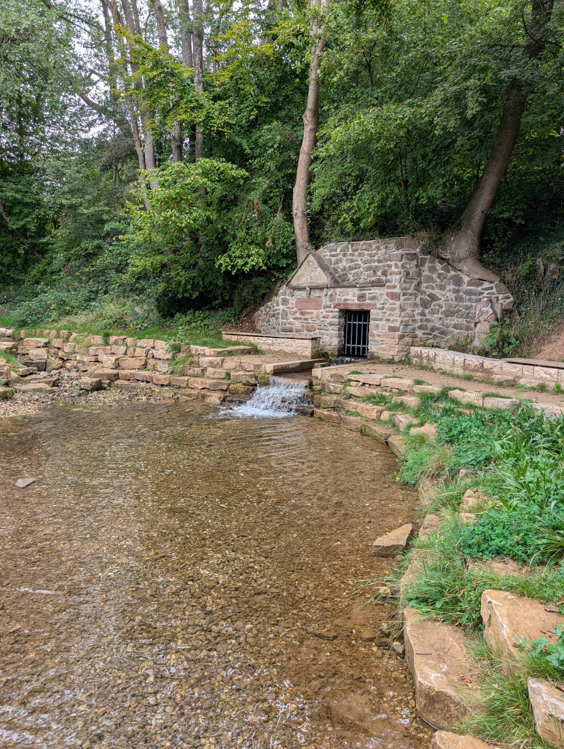 Runde an der Erftquelle